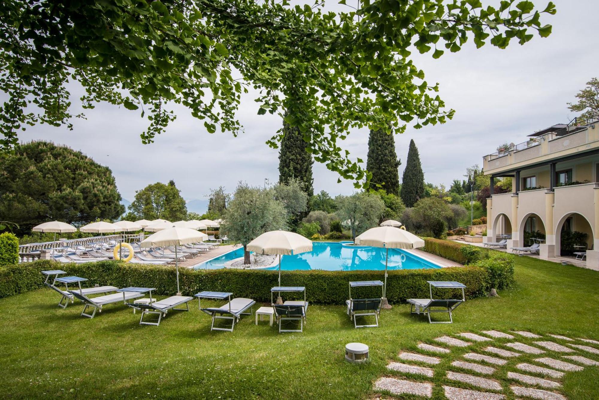 Hotel Porta Del Sole Сойано-дель-Лаго Экстерьер фото