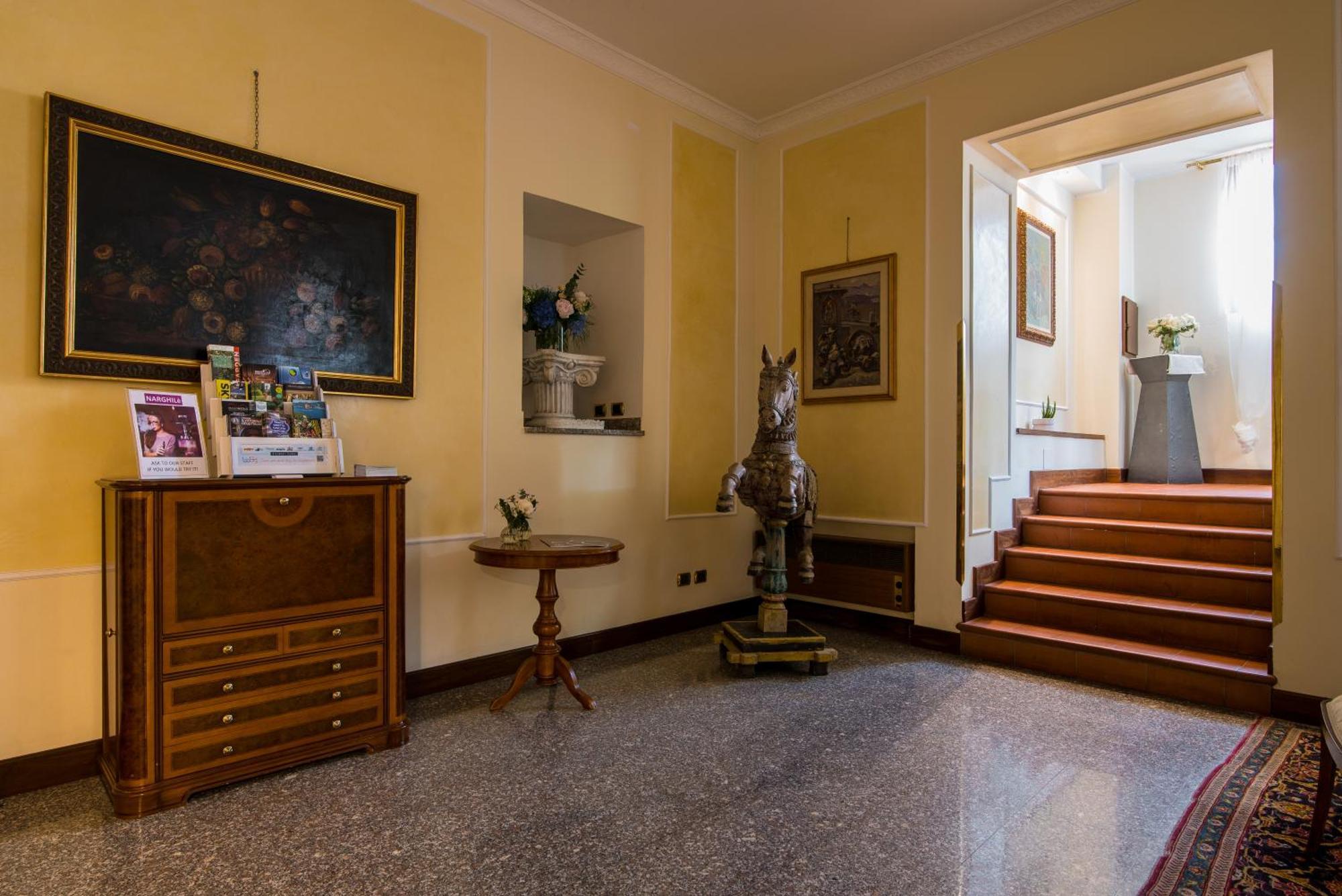 Hotel Porta Del Sole Сойано-дель-Лаго Экстерьер фото